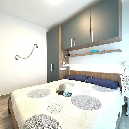 Apartment Beluga Private Courtyard Swimming Pools Parking *